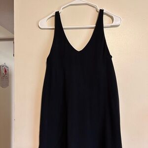 Athleta Black Performance Top